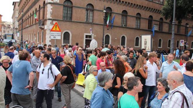 SIRIA, SIT-IN IN PIAZZA SAN MARCO. SEL: “NO ALLA GUERRA”