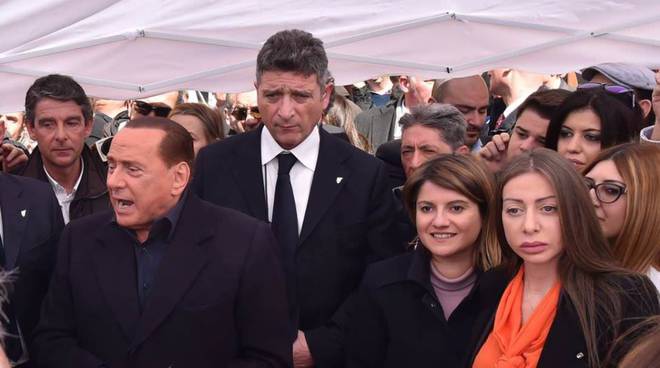 Maria Tripodi tra il Presidente Berlusconi e la Senatrice Maria Rosaria Rossi