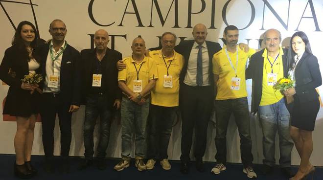 la squadra del frascati scherma col presidente molinari in testa