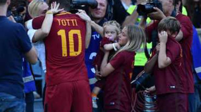 totti-addio-alla-roma_1098395virgilio_news