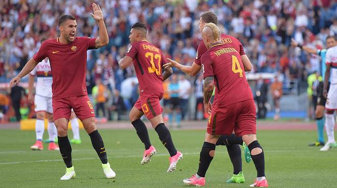 Pure Class Nike AS Roma 17-18 Home Kit - On-Pitch Debut (1)