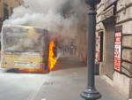 Autobus a fuoco