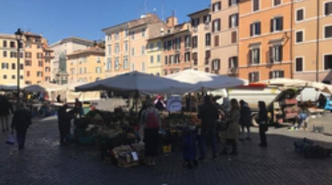 mercato campo de fiori