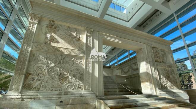 Religione, politica e propaganda in età augustea: l\'Ara Pacis