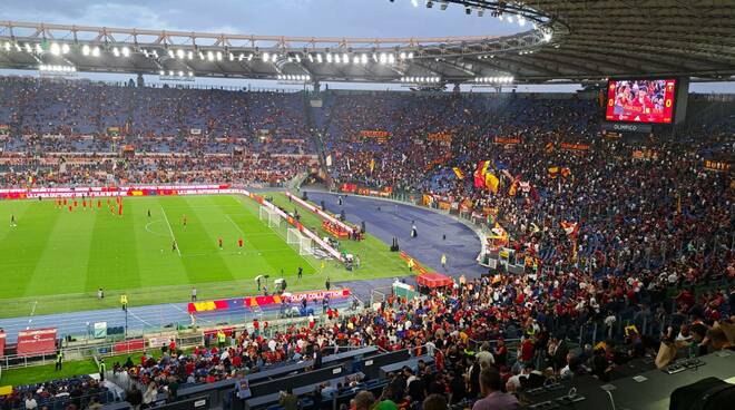 Live Roma Genoa: squadre in campo per il riscaldamento