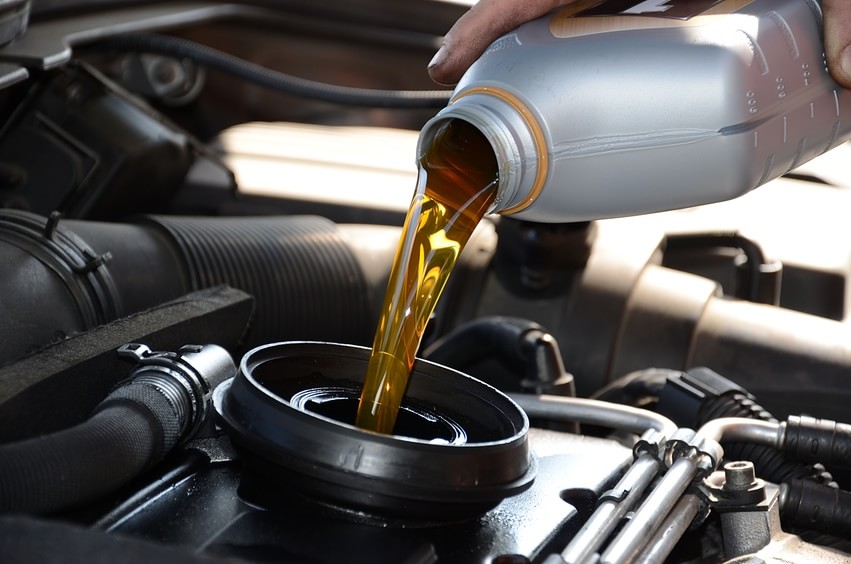 Come cambiare l'olio del cambio? – Suggerimenti fai da te e guida manuale -  RomaDailyNews