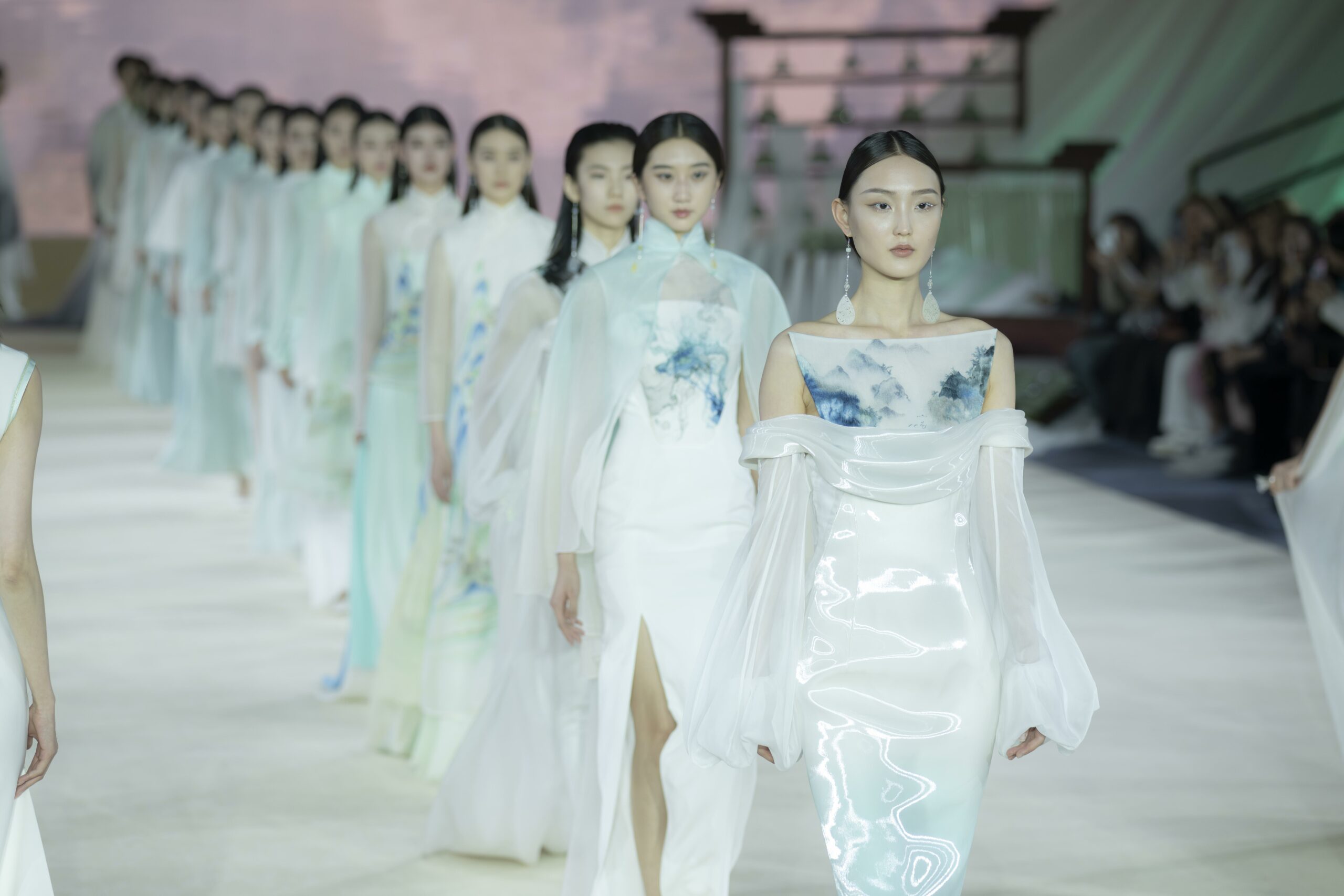Cina: Pechino, al via Beijing Fashion Week AW2024 (1)