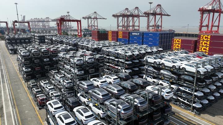 Cina: esportazioni auto aumentano del 33,2% nel Q1